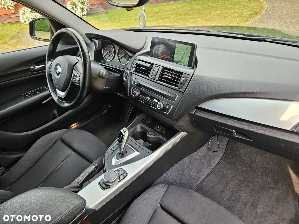 BMW Seria 1 120d Sport Line - 22