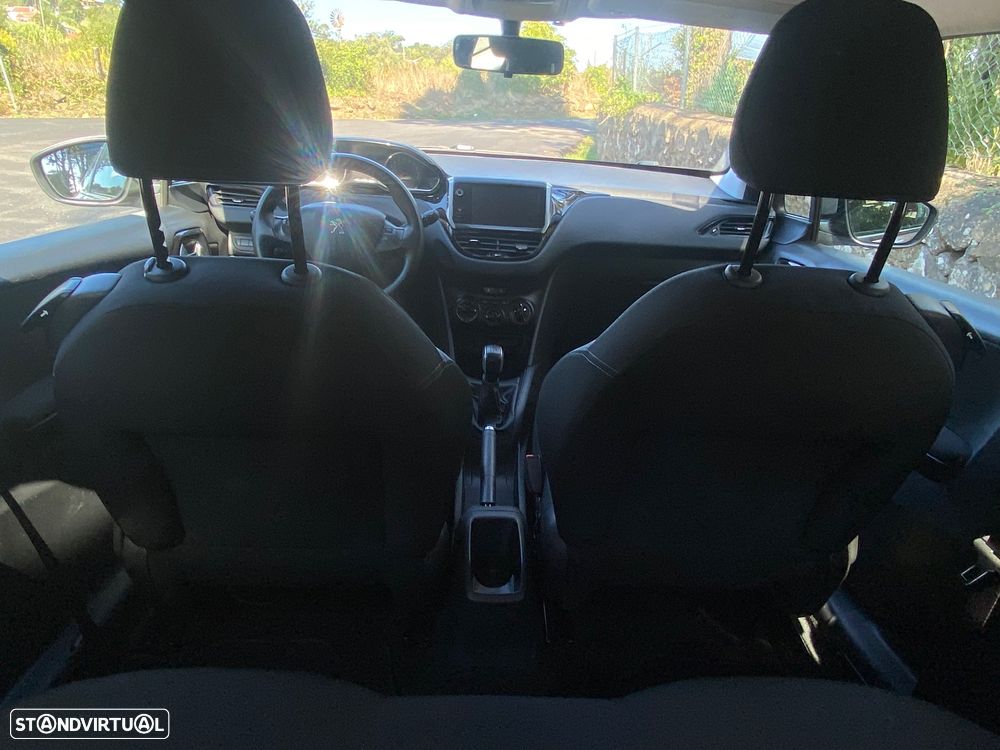 Peugeot 208 1.2 PureTech Access - 16