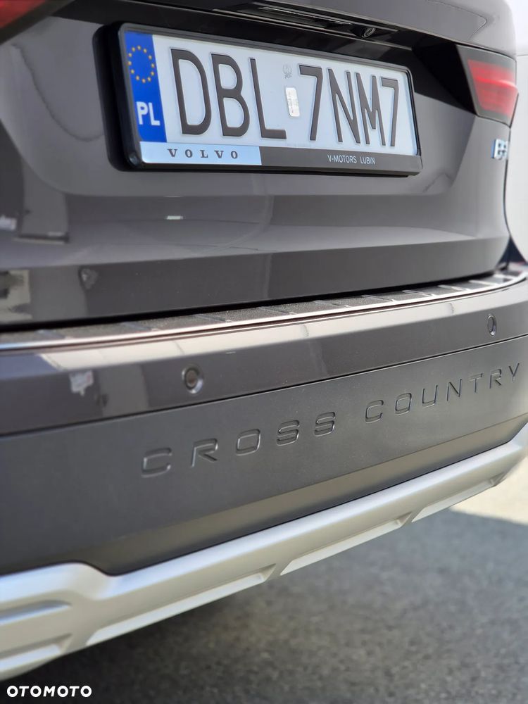 Volvo V90 Cross Country D5 SCR AWD Momentum Pro - 35