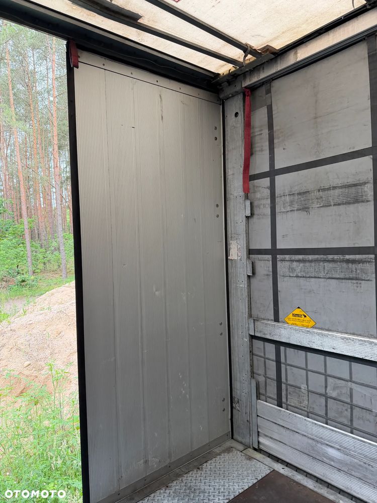 Schmitz Cargobull FIRANKA / 20 SZTUK DO WYBORU / BARDZO ŁADNE OPONY / Z PEŁNYM WYPOSAŻENIEM DO ZAŁADUNKU / 2 KOŁA ZAPASOWE / DOSTĘPNE KOLORY SREBRNY - NIEBIESKI - CZERWONY / NIEKTÓRE MAJĄ NOWE PLANDEKI !! - 16