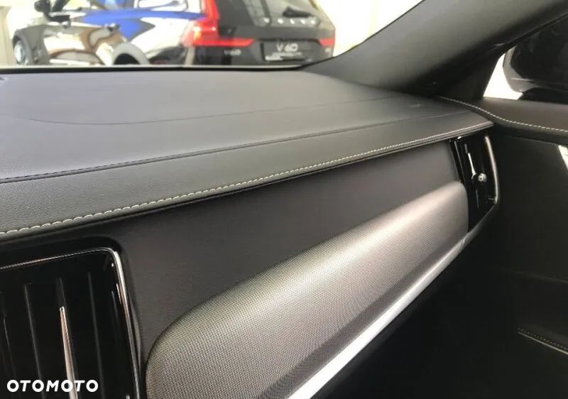 Volvo V90 D4 SCR R-Design - 12