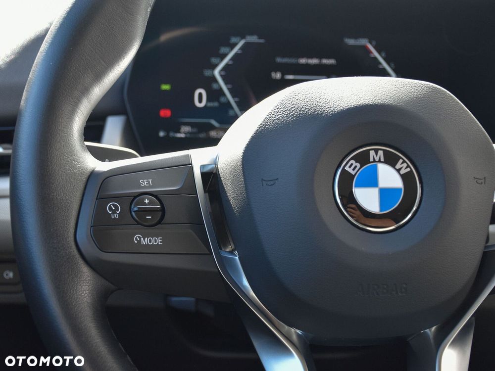 BMW X1 sDrive18i - 22