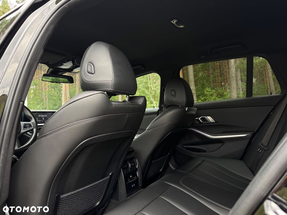 BMW Seria 3 320d Luxury Line Purity sport - 31