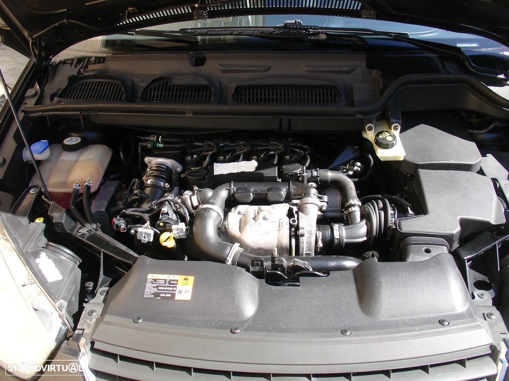 Ford C-Max 1.6 TDCi Titanium - 31