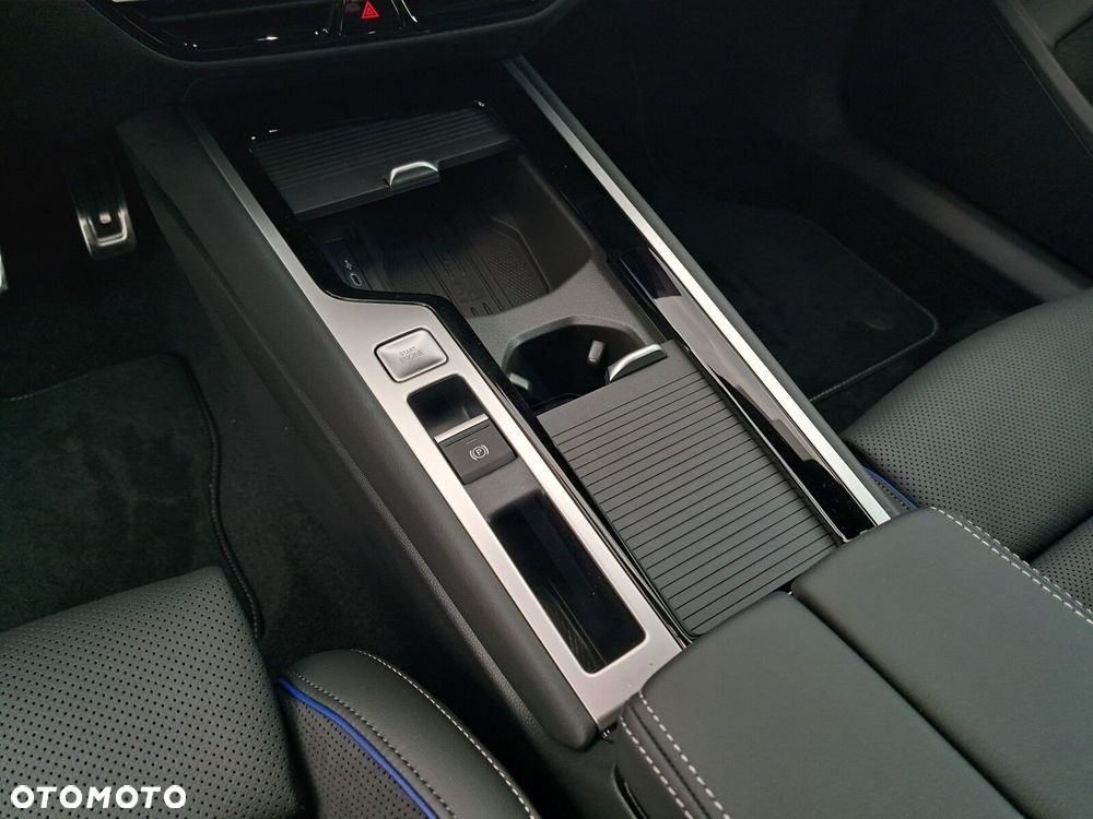 Volkswagen Passat 2.0 TSI 4Mot R-Line DSG - 27