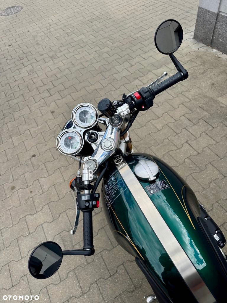 Triumph Thruxton - 5