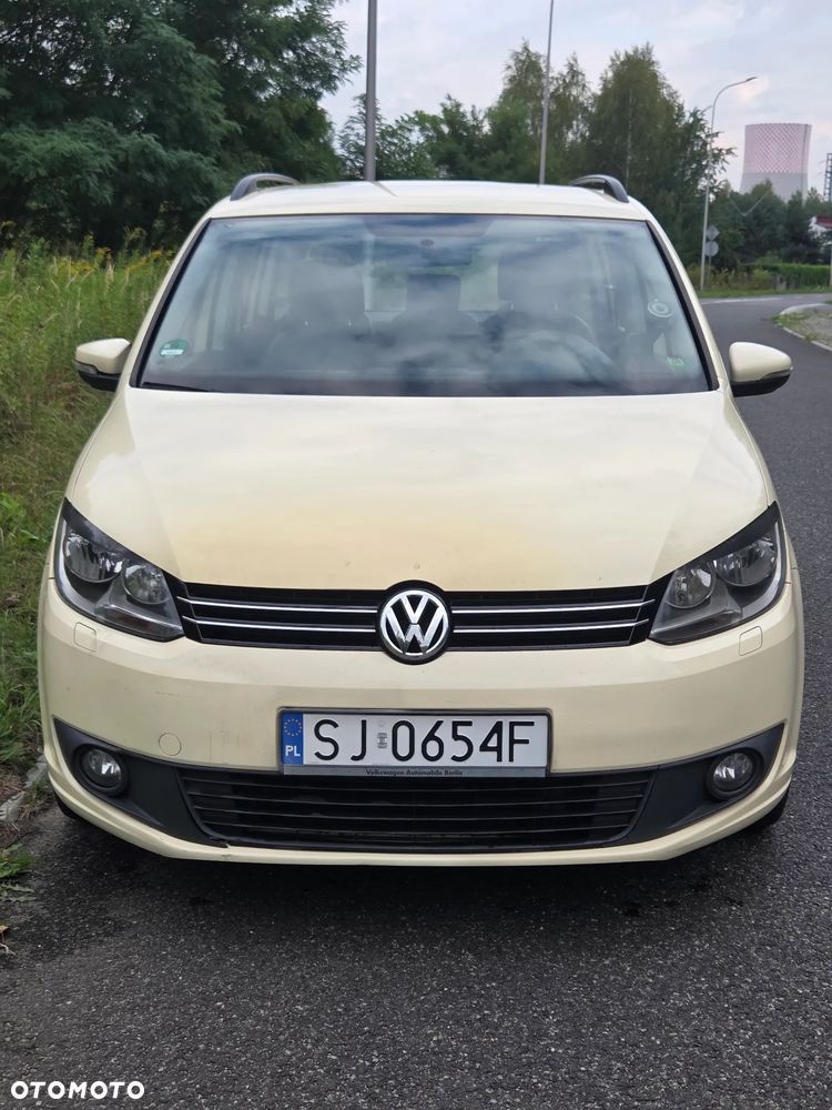 Volkswagen Touran 1.4 TSI BMT Comfortline DSG - 5