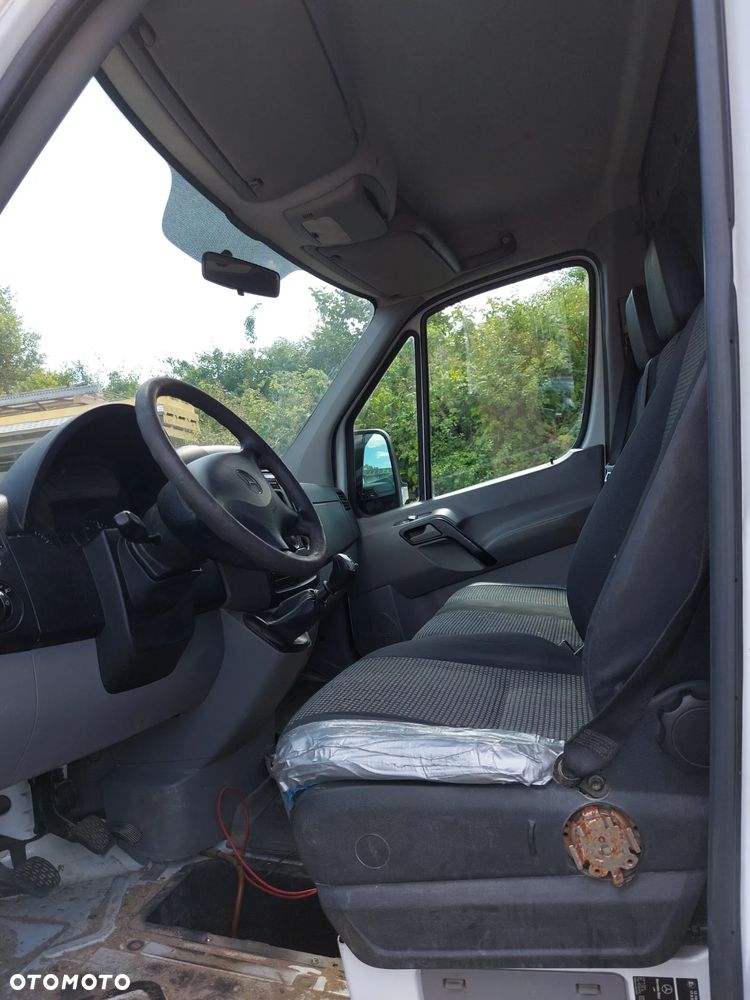 Mercedes-Benz Sprinter - 7
