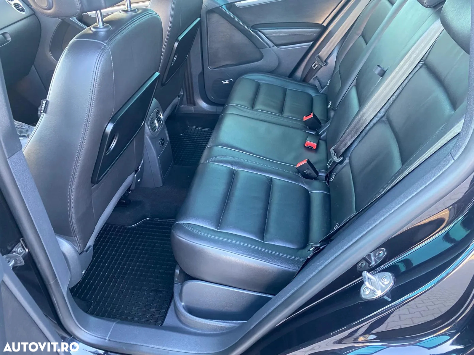 Volkswagen Tiguan - 13