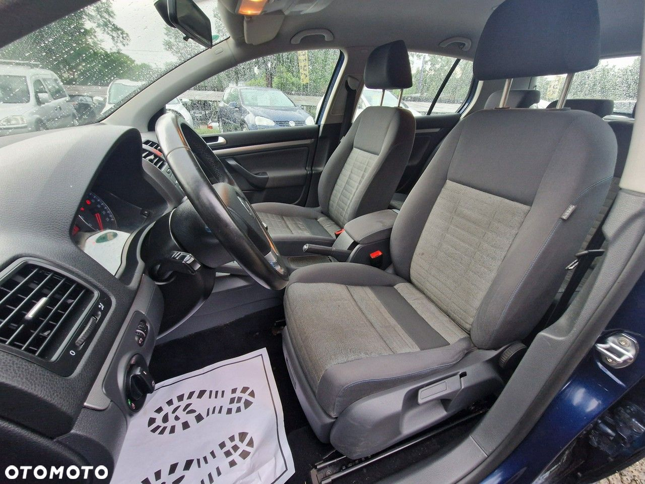 Volkswagen Golf - 14