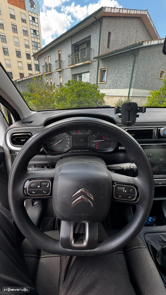 Citroën C3 1.2 PureTech Shine - 17