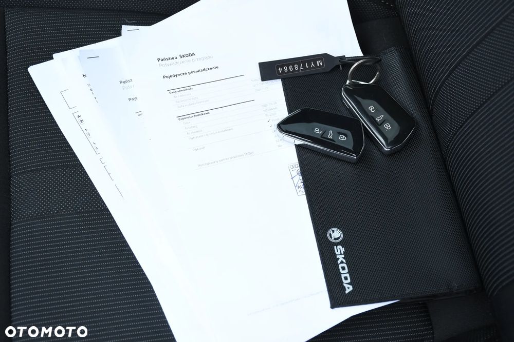 Skoda Octavia 2.0 TDI Sportline DSG - 34