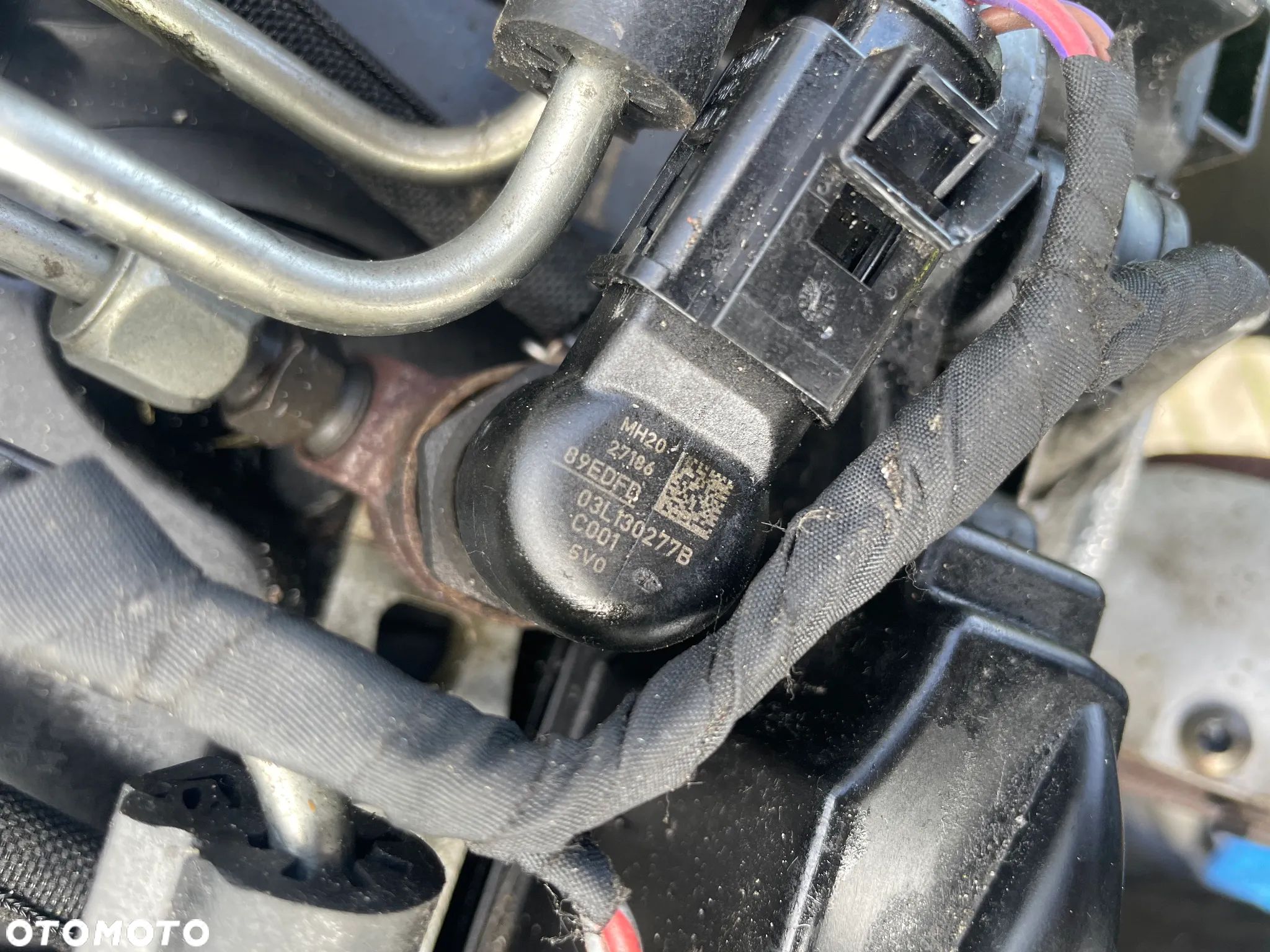 WTRYSKIWACZ 03L130277B 1.6 TDI VW PASSAT POLO TOURAN - 1