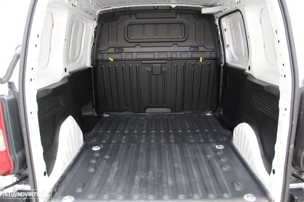 Peugeot 1.6 BlueHDi L1 Pro - 21