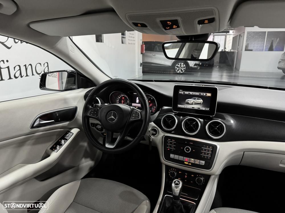 Mercedes-Benz CLA 180 d Shooting Brake Urban - 37