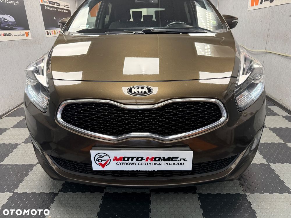 Kia Carens - 27