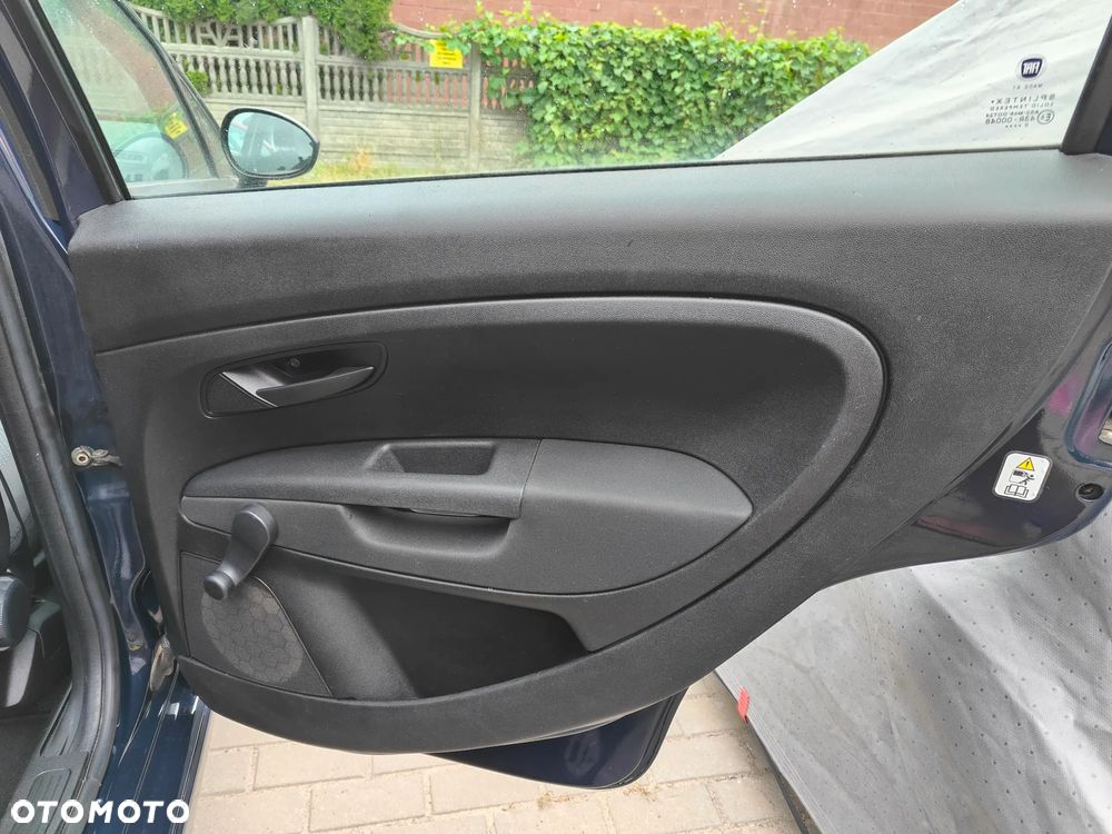 Fiat Grande Punto - 21