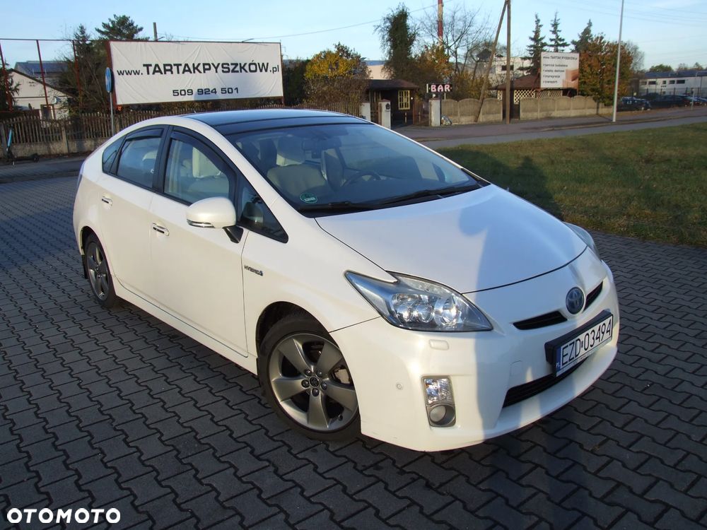 Toyota Prius 1.8 HSD Sol - 1