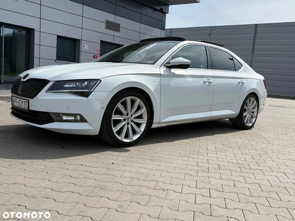 Skoda Superb 2.0 TDI 4x4 L&K DSG - 29