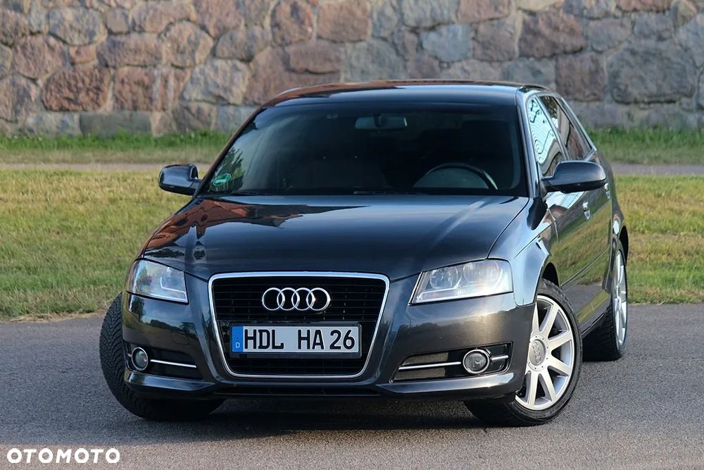 Audi A3 Sportback 1.2 TFSI Attraction - 1