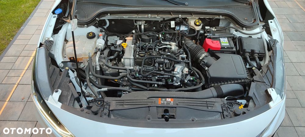 Ford Focus 1.0 EcoBoost Hybrid ST-LINE X - 38