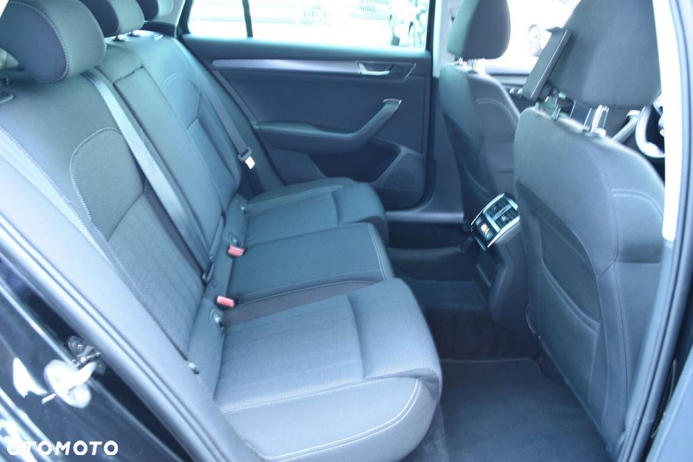 Skoda Superb - 35