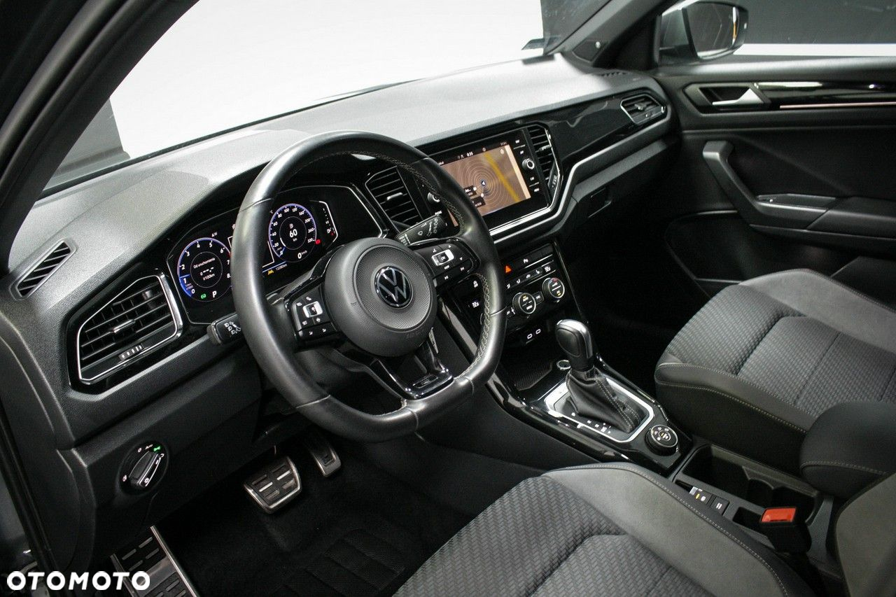 Volkswagen T-Roc - 17