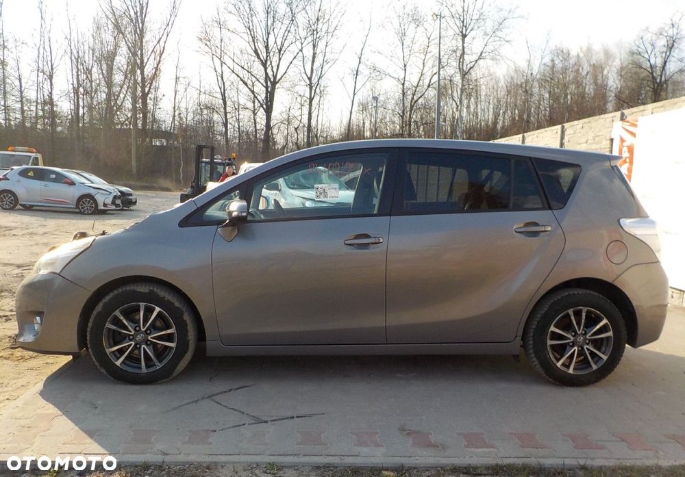 Toyota Verso - 11