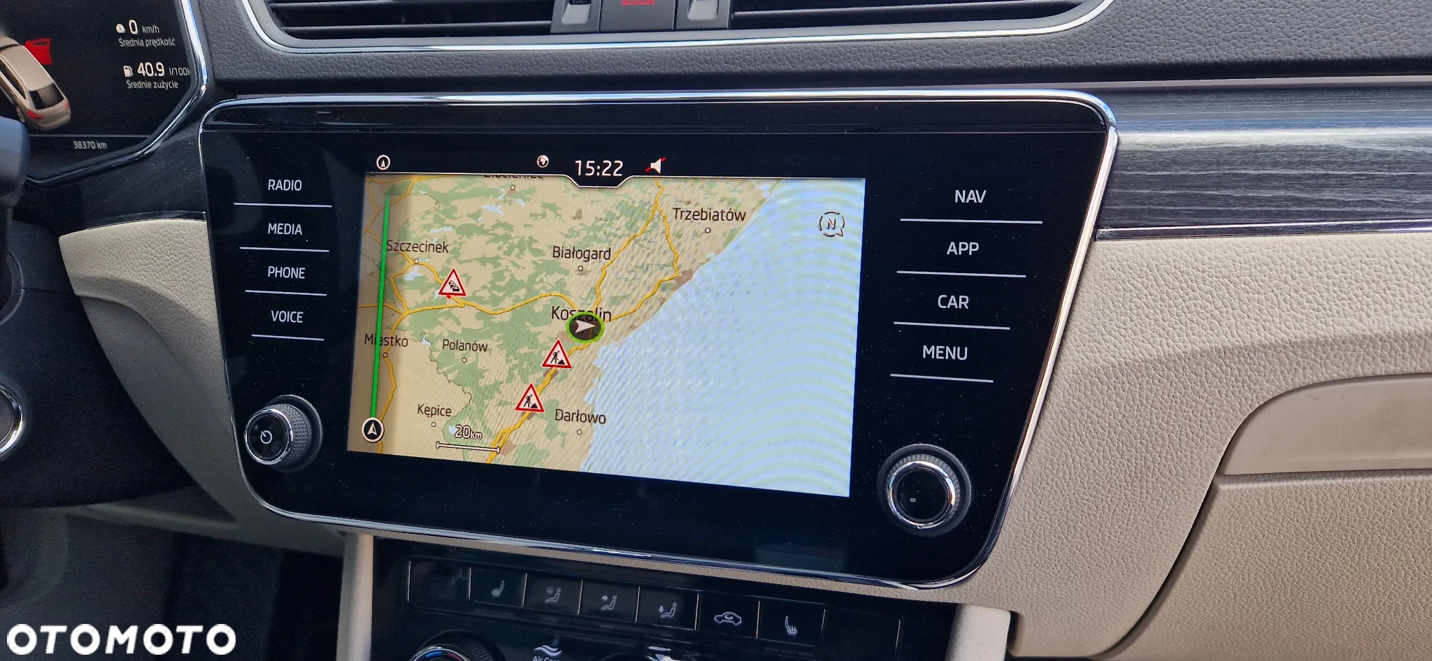 Skoda Superb Combi 2.0 TDI DSG Style - 11