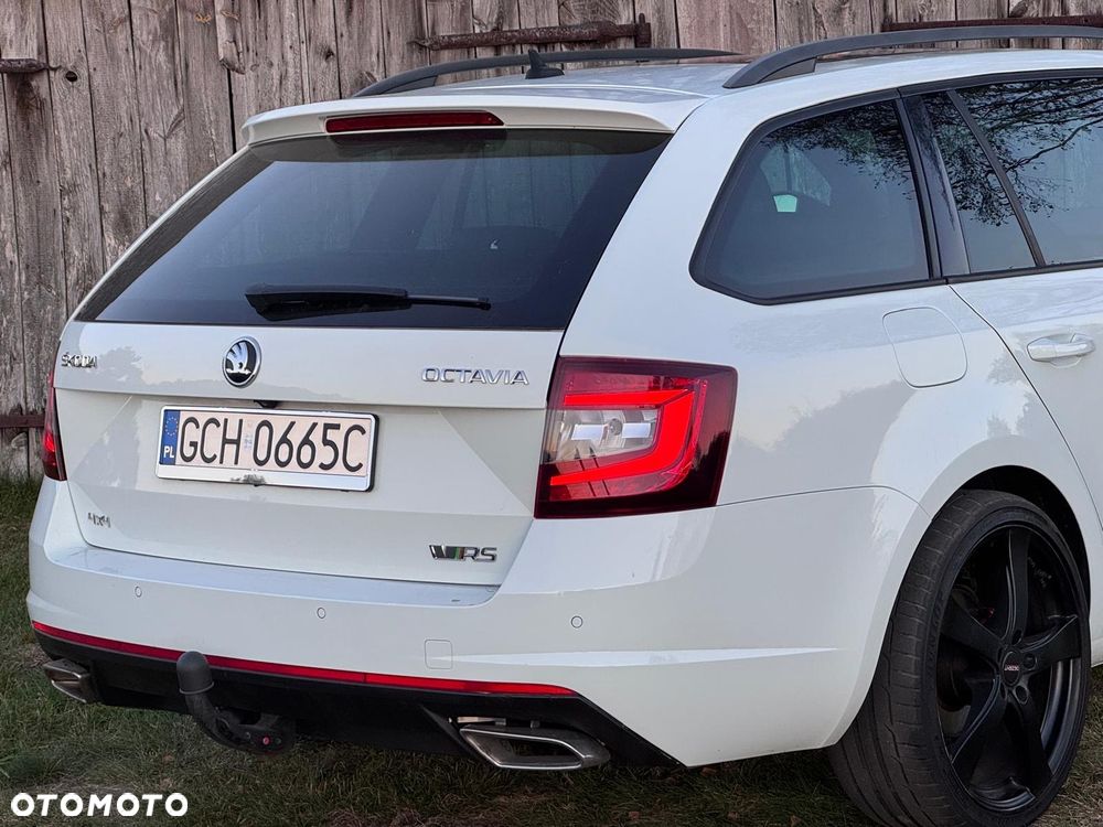 Skoda Octavia 2.0 TDI 4x4 DSG RS - 23