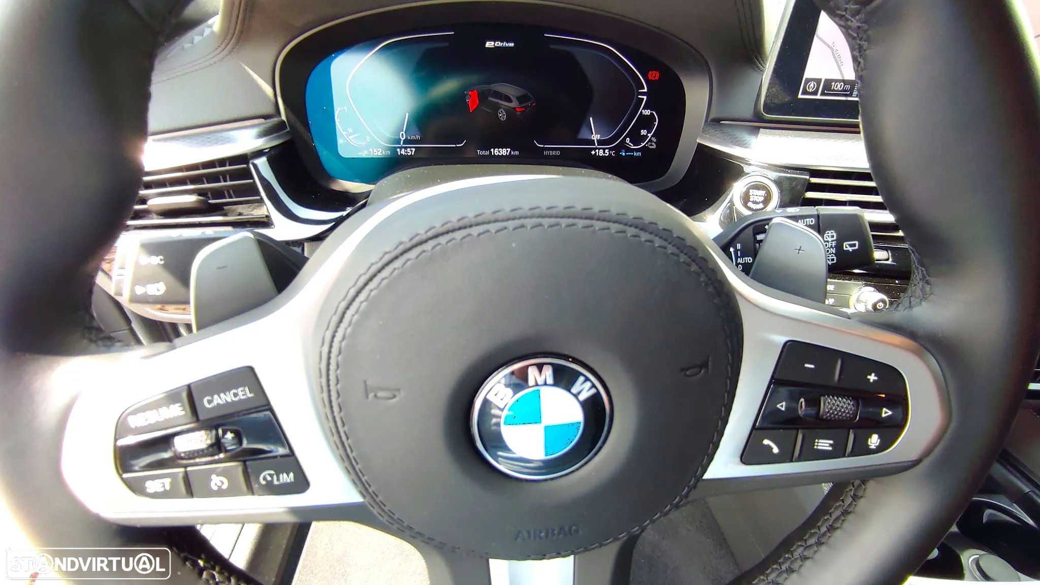 BMW 530 e Pack Desportivo M - 27