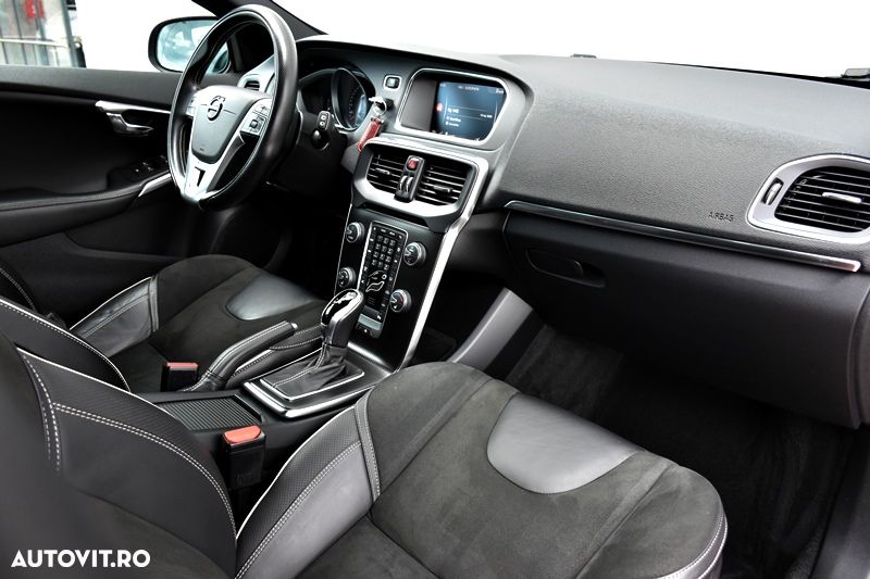 Volvo V40 T3 Geartronic RDesign - 21