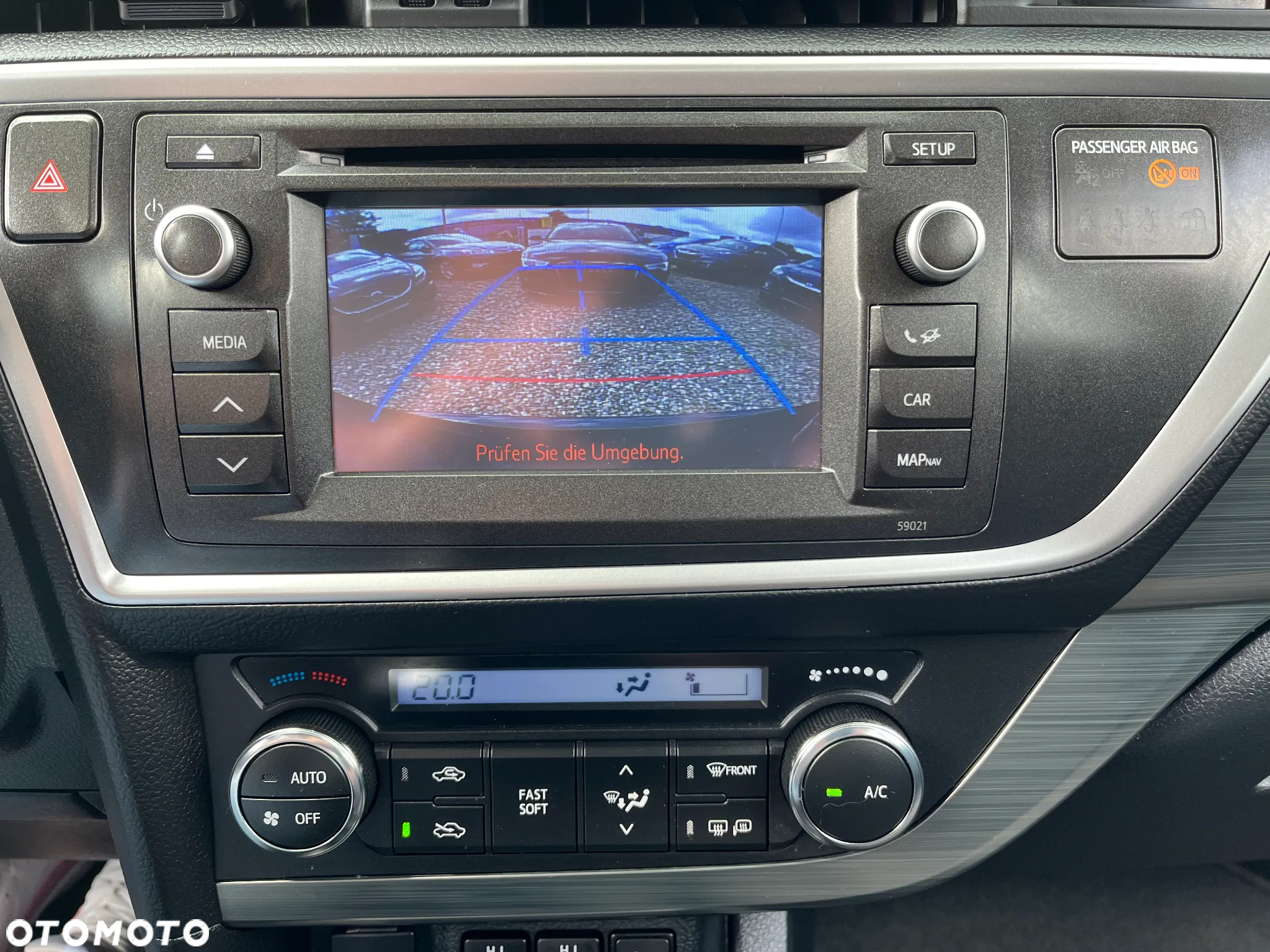 Toyota Auris - 25