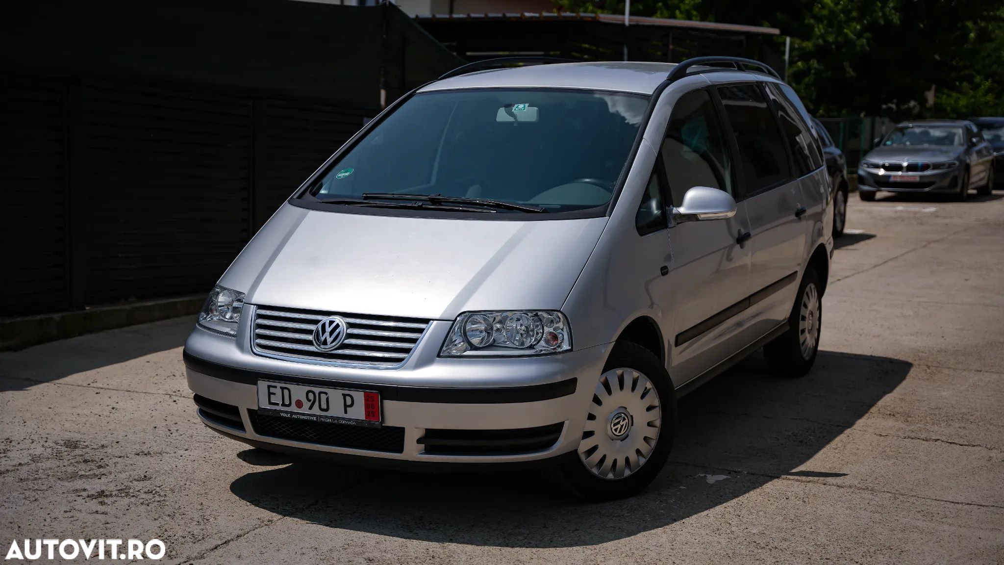 Volkswagen Sharan - 1