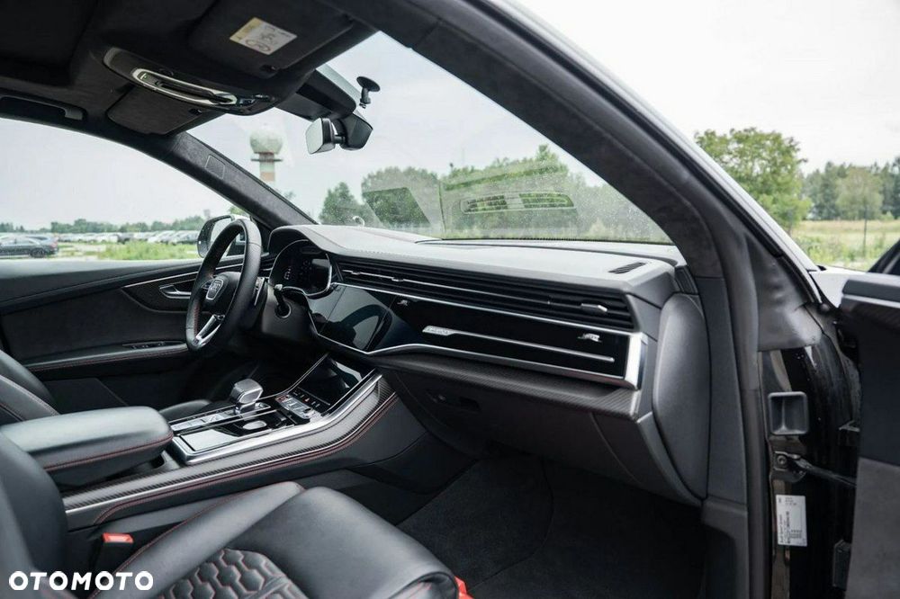 Audi RS Q8 - 25