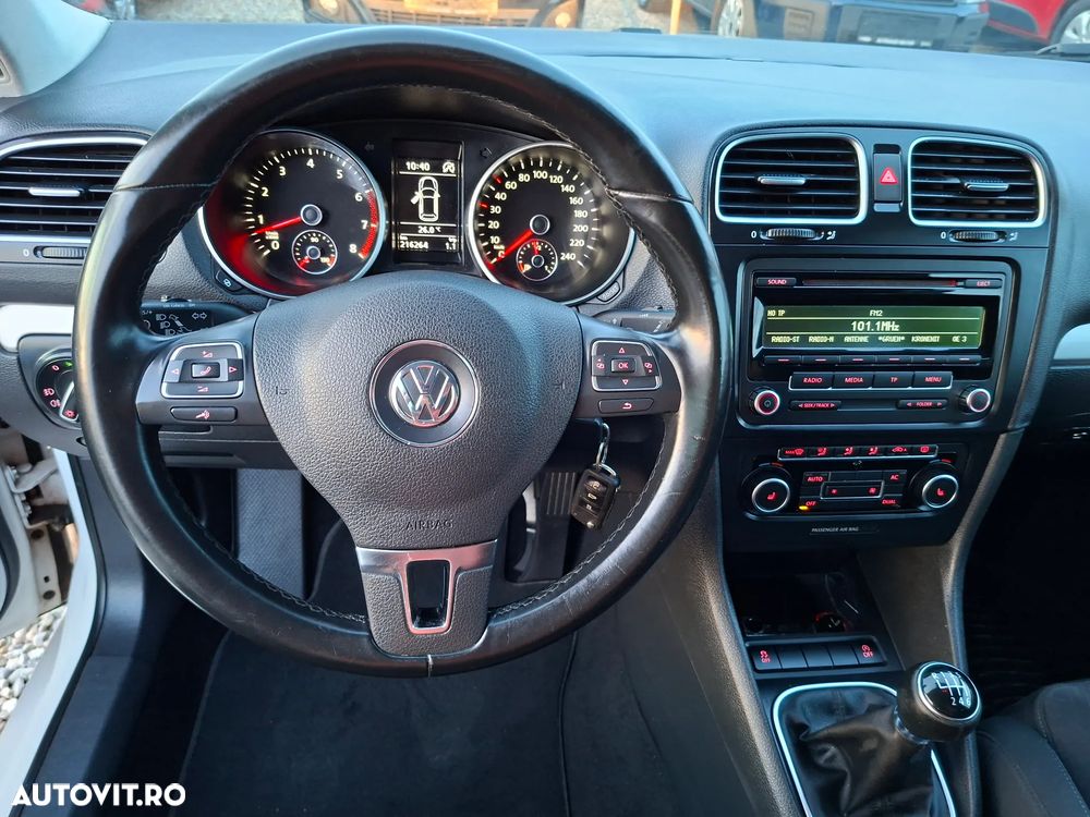 Volkswagen Golf - 15