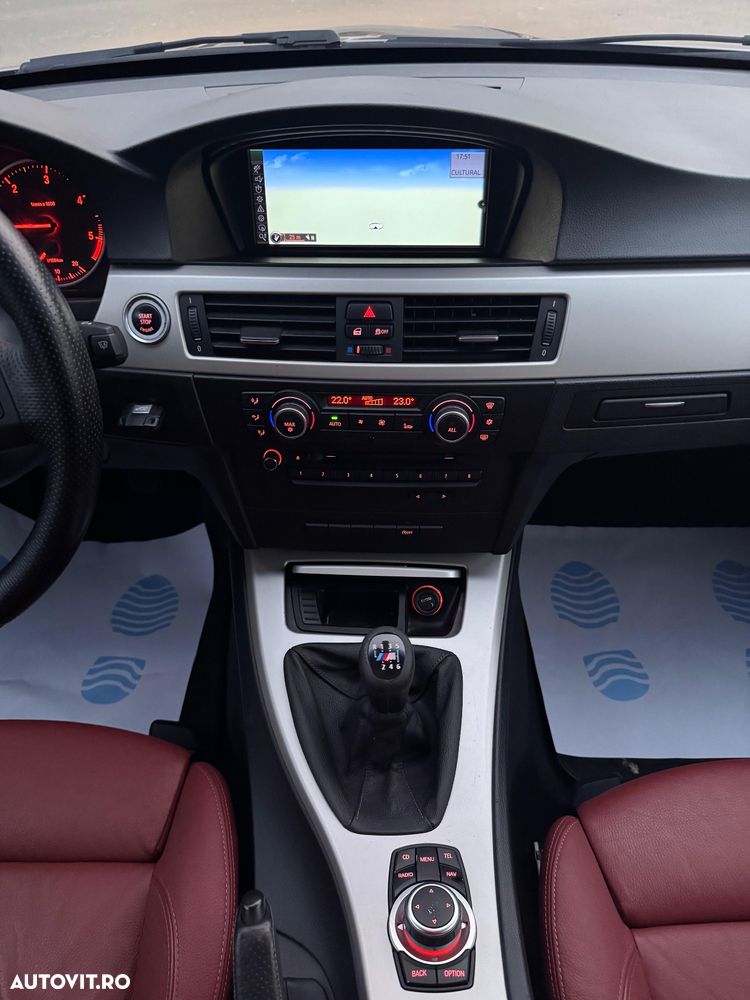 BMW Seria 3 320d - 17