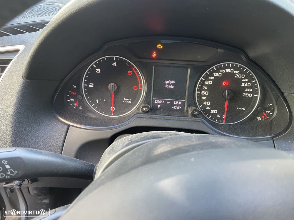 Audi Q5 3.0 TDI Advance S-tronic - 2
