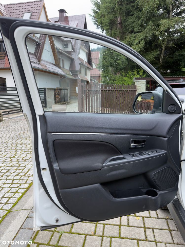 Mitsubishi ASX 1.6 Invite Navi - 22