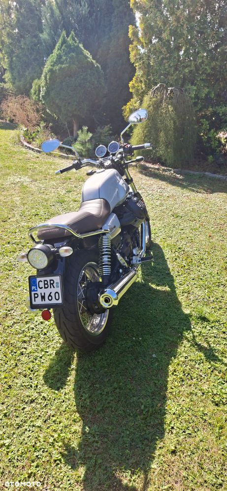 Moto Guzzi V7 - 3