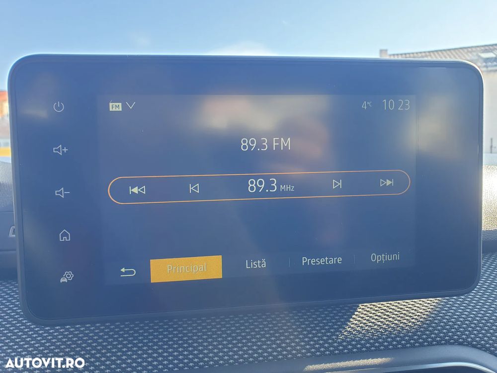 Dacia Logan TCe 90 MT6 Prestige - 19