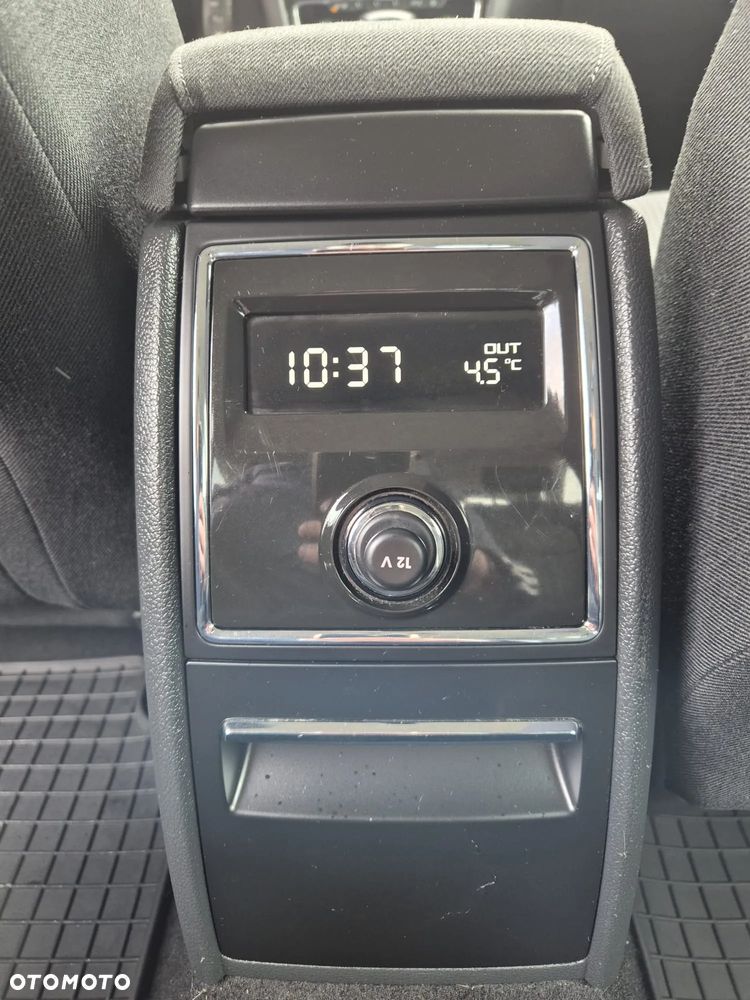 Skoda Superb 2.0 TDI DSG Exclusive - 18