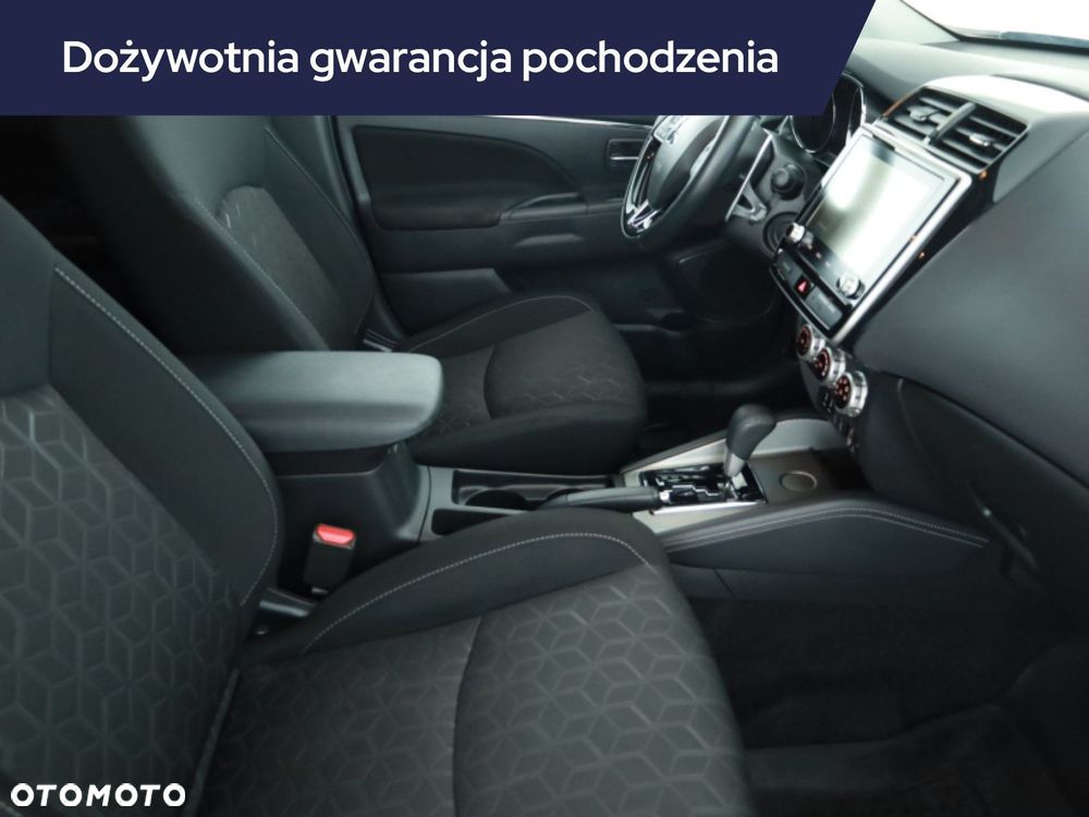 Mitsubishi ASX - 9