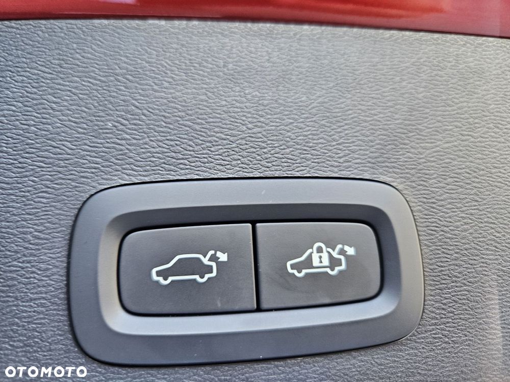 Volvo XC 40 - 32