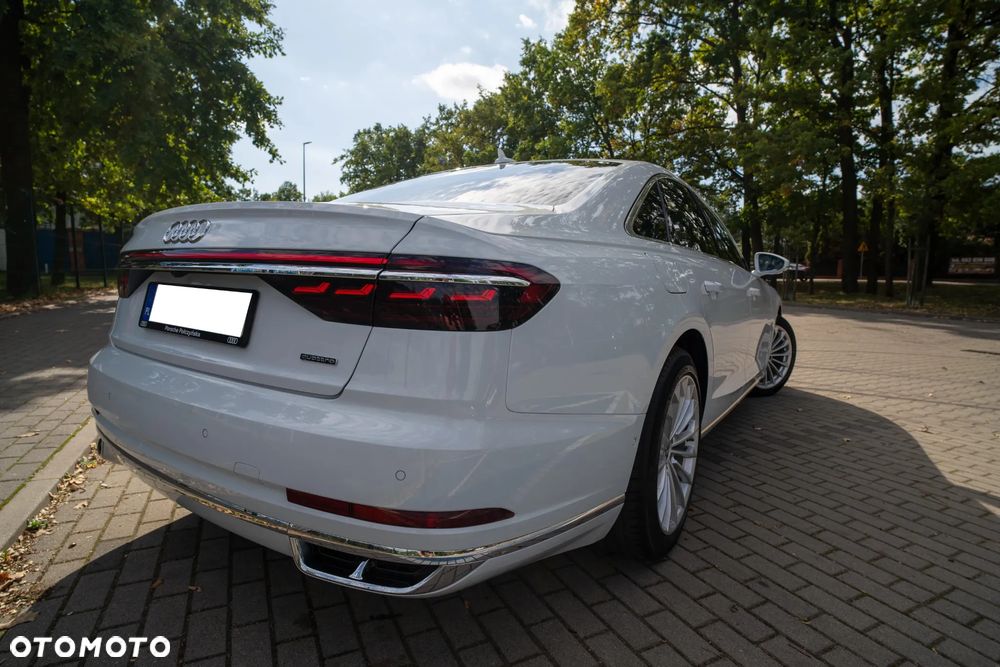 Audi A8 - 9