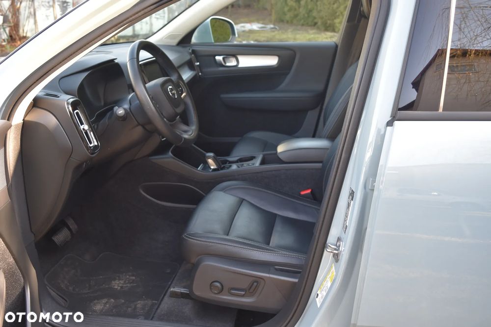 Volvo XC 40 T5 AWD Geartronic Momentum Pro - 7