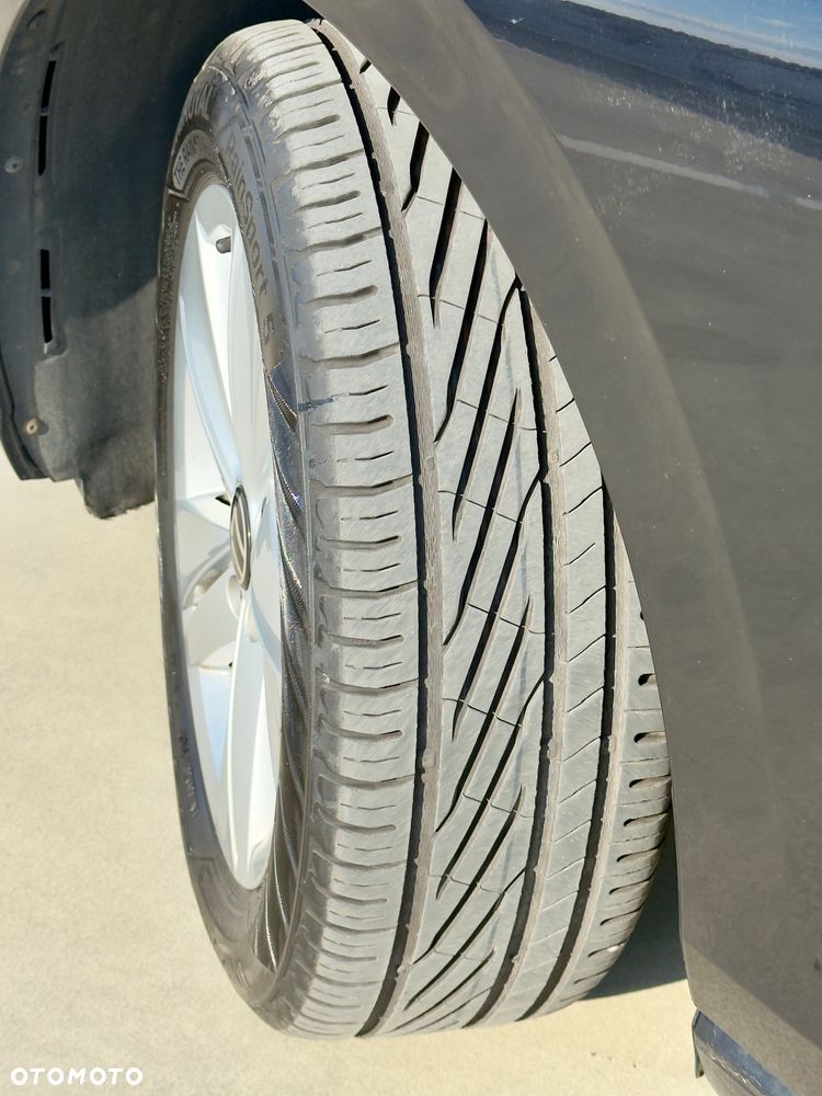 Volkswagen Golf - 12