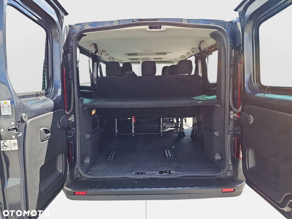 Renault Trafic - 25