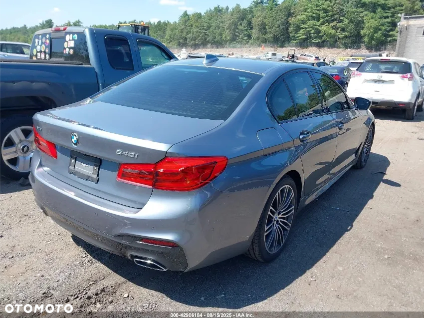 BMW Seria 5 540i xDrive - 5