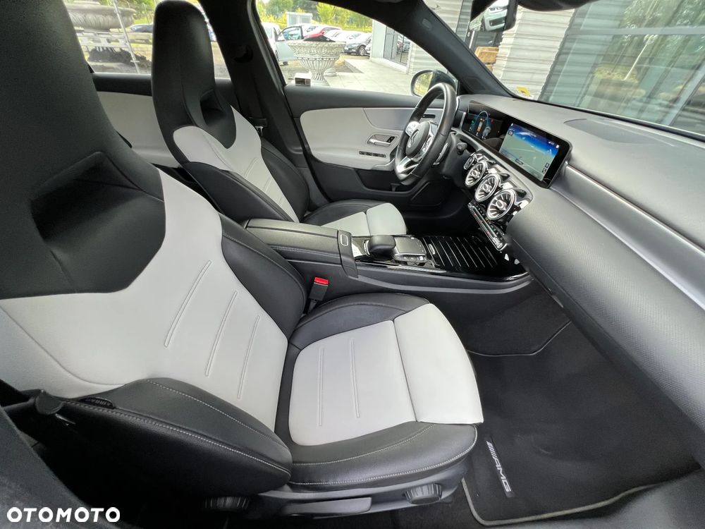 Mercedes-Benz Klasa A 250 E AMG Line 8G-DCT - 24